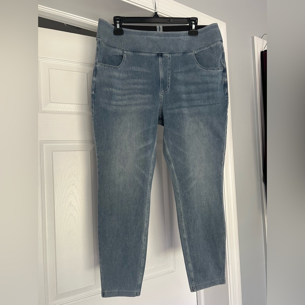 HALARA Women's Light Blue Pull-On Jeggings